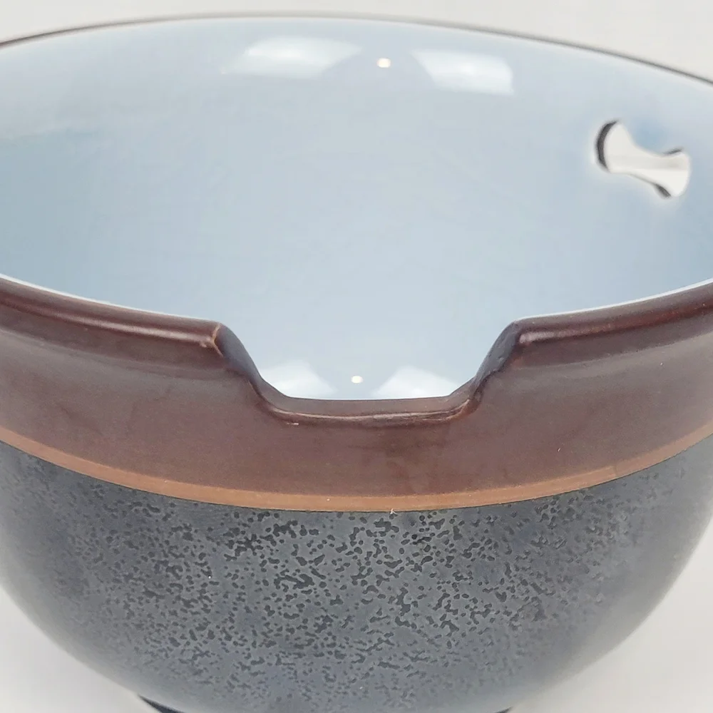 Williams-Sonoma Japanese Rice Noodle  Bowl~Brown Black~Blue Crackle Interior